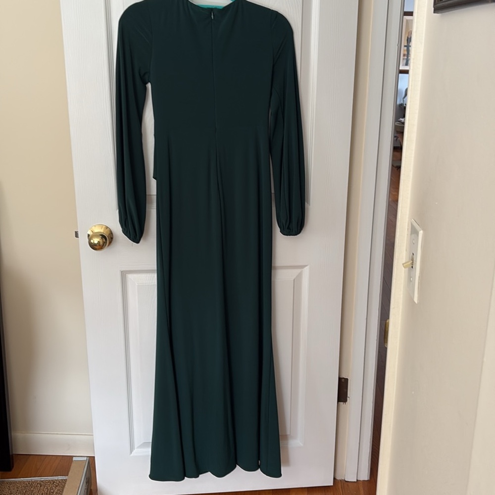 Betsy & Adam Petite Full length Dress 🤩
Special Clearance Price. - Picture 4 of 4